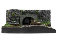 Modellbau-Diorama: Sherman und Tiger am Tunnel.